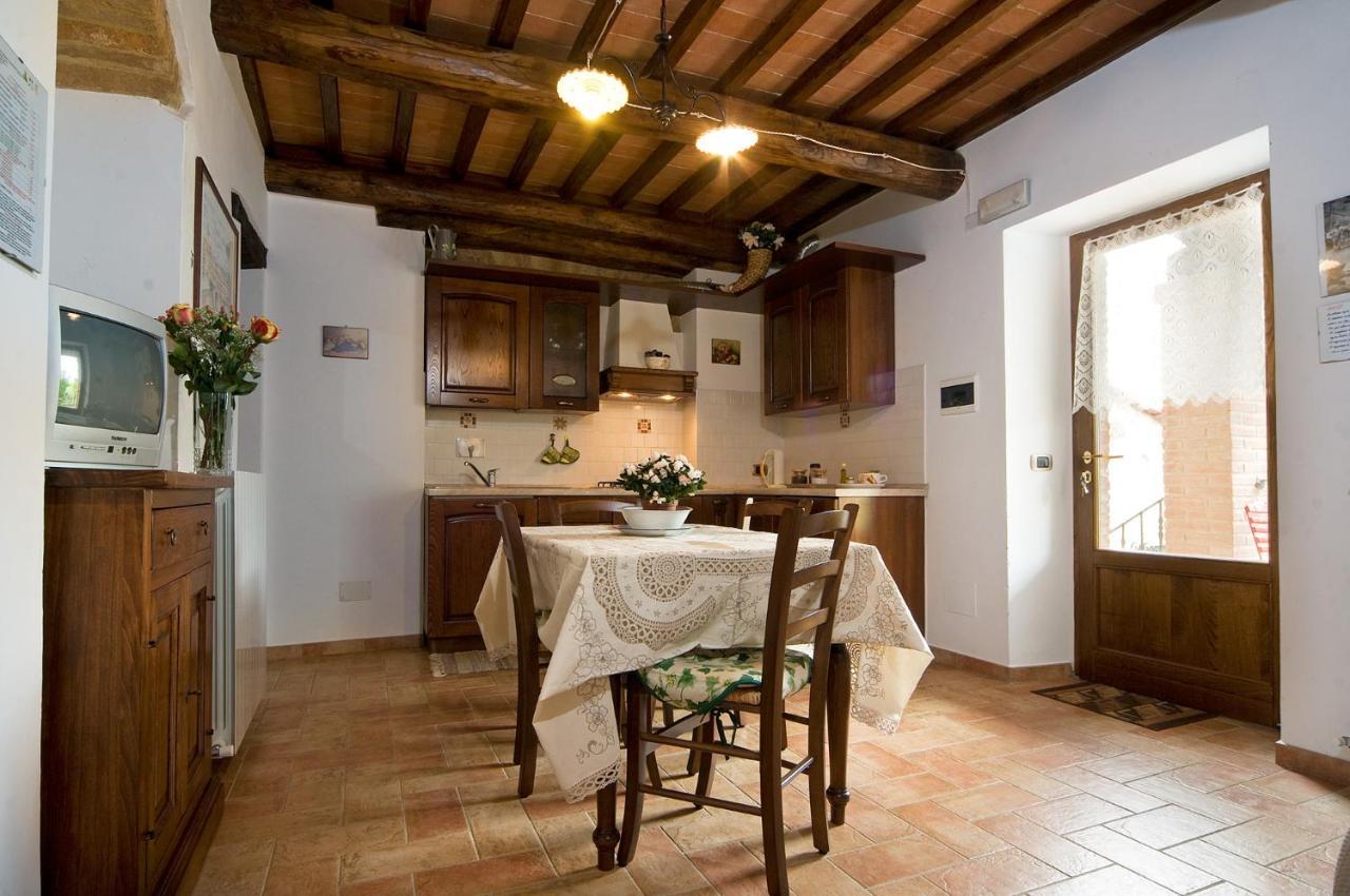 Agriturismo Fontesettimena Appartamento Rondine- Appartamento Capriolo Volterra Dış mekan fotoğraf